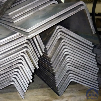 Уголок стальной неравнополочный 100х80х4 мм ст. 3сп/3пс ГОСТ 8510-93 купить  в Нижнем Новгороде