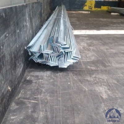 Уголок стальной равнополочный 110х110х7 мм С255 ГОСТ 8509-93 купить  в Нижнем Новгороде