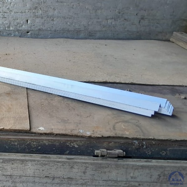 Уголок алюминиевый 10х10 мм АД31Т L=3-6 м